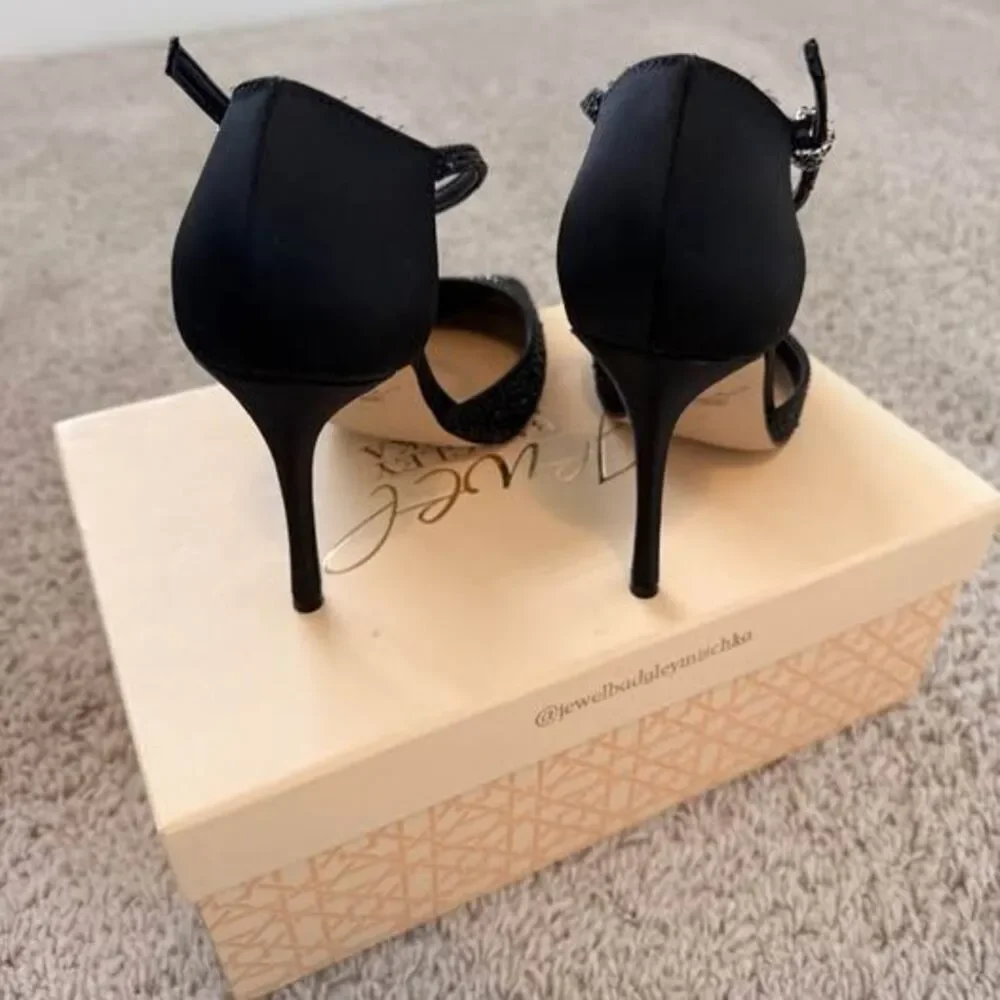Jewel Badgley Mischka nib fits